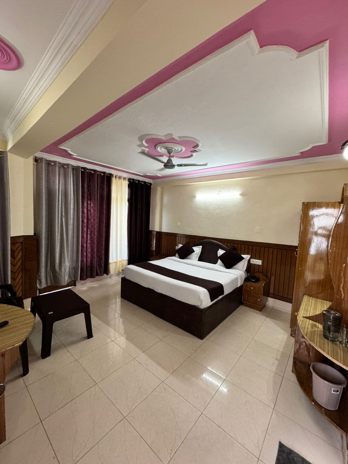 Deluxe Room 2